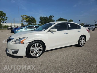 2013 Nissan Altima 3.5 S Sedan
