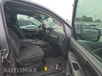 2013 Nissan Armada SV – miniatura 8