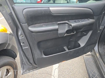 2013 Nissan Armada SV – miniatura 9