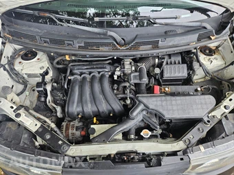 2013 Nissan cube SL – miniatura 6