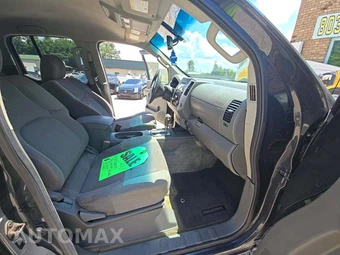 2013 Nissan Frontier SV Crew Cab Medium Bed – miniatura 18