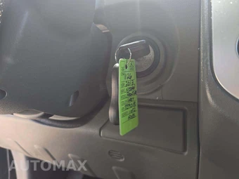 2013 Nissan Frontier SV Crew Cab Medium Bed – miniatura 8
