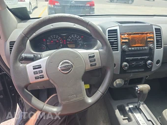 2013 Nissan Frontier SV Crew Cab Medium Bed - miniatura 11