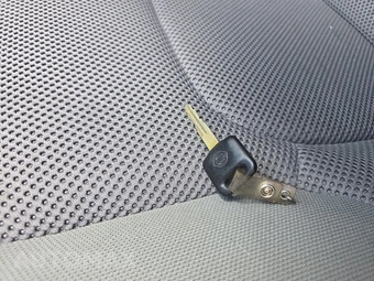 2013 Nissan Frontier SV Crew Cab Medium Bed - miniatura 14