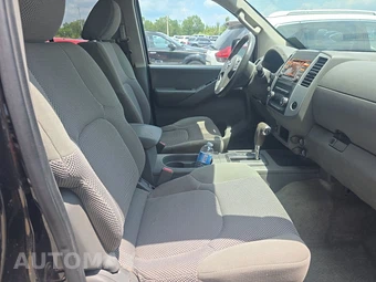 2013 Nissan Frontier SV Crew Cab Medium Bed - miniatura 8