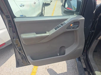 2013 Nissan Frontier SV Crew Cab Medium Bed - miniatura 9