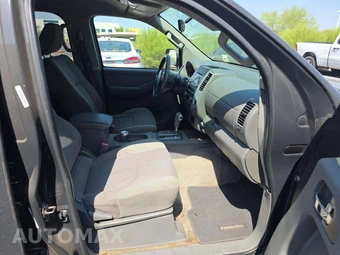 2013 Nissan Frontier SV Crew Cab Medium Bed - miniatura 15