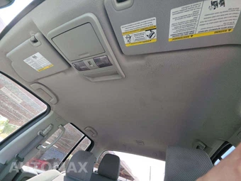 2013 Nissan Frontier SV Crew Cab Medium Bed - miniatura 8