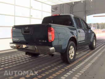 2013 Nissan Frontier SV Crew Cab Medium Bed – miniatura 4