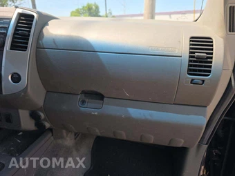 2013 Nissan Frontier SV Crew Cab Medium Bed - miniatura 19