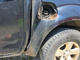 2013 Nissan Frontier SV Crew Cab Medium Bed - miniatura 25