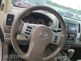 2013 Nissan Frontier SV Extended Cab Medium Bed – miniatura 10