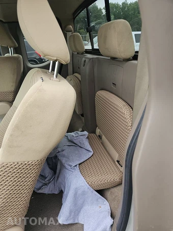 2013 Nissan Frontier SV Extended Cab Medium Bed – miniatura 13