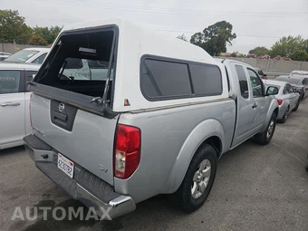 2013 Nissan Frontier SV Extended Cab Medium Bed – miniatura 4