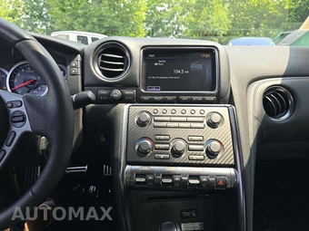 2013 Nissan GT-R Premium - miniatura 10