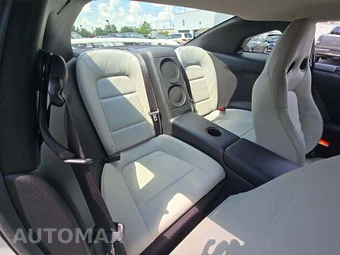 2013 Nissan GT-R Premium - miniatura 16
