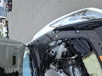 2013 Nissan GT-R Premium - miniatura 22