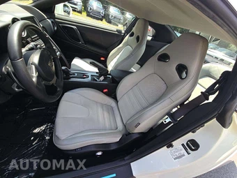 2013 Nissan GT-R Premium - miniatura 6