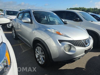 2013 Nissan JUKE S - miniatura 3