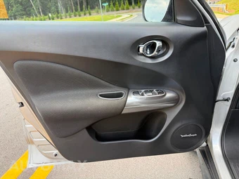 2013 Nissan JUKE SL - miniatura 9