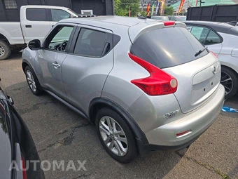 2013 Nissan JUKE SL - miniatura 2