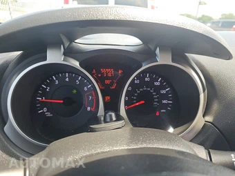 2013 Nissan JUKE SV – miniatura 12
