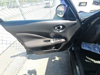 2013 Nissan JUKE SV – miniatura 9