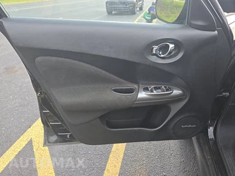 2013 Nissan JUKE SV – miniatura 9