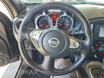 2013 Nissan JUKE SV – miniatura 10