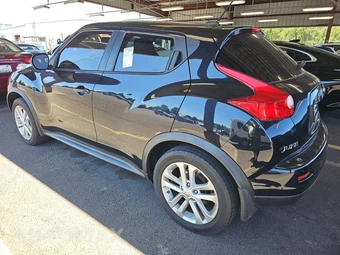 2013 Nissan JUKE SV – miniatura 6