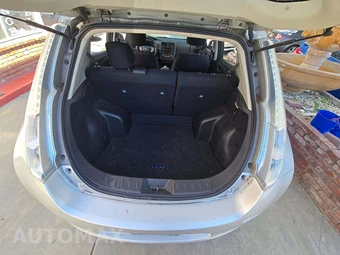 2013 Nissan LEAF S – miniatura 14