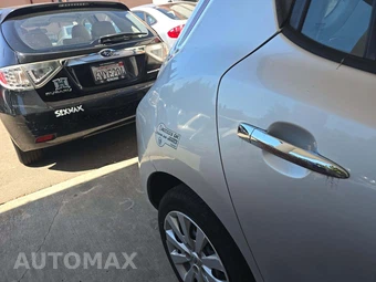 2013 Nissan LEAF S – miniatura 27