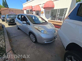 2013 Nissan LEAF S – miniatura 4