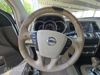 2013 Nissan Murano SV – miniatura 10