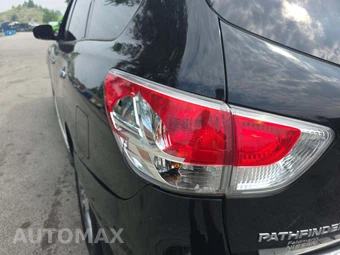 2013 Nissan Pathfinder Platinum – miniatura 29