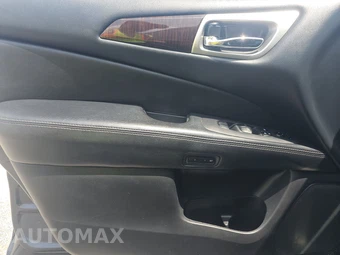2013 Nissan Pathfinder Platinum – miniatura 9