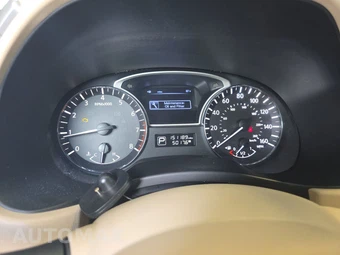 2013 Nissan Pathfinder Platinum - miniatura 12