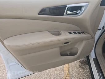 2013 Nissan Pathfinder Platinum – miniatura 9