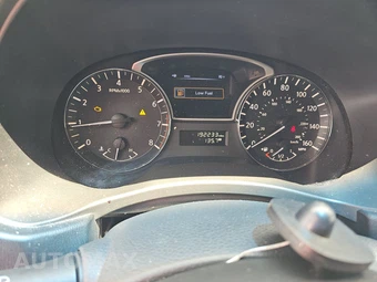 2013 Nissan Pathfinder SL – miniatura 18