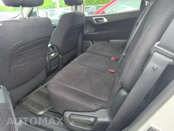 2013 Nissan Pathfinder SV - miniatura 13