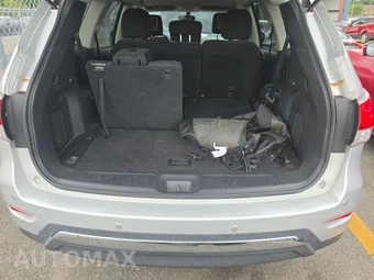 2013 Nissan Pathfinder SV - miniatura 17