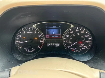2013 Nissan Pathfinder SV - miniatura 13