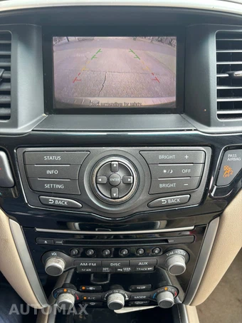 2013 Nissan Pathfinder SV - miniatura 14