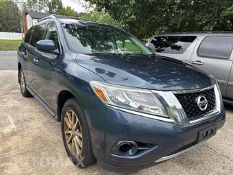 2013 Nissan Pathfinder SV - miniatura 5