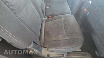 2013 Nissan Pathfinder SV – miniatura 27