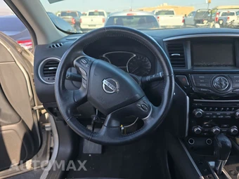 2013 Nissan Pathfinder SV – miniatura 10