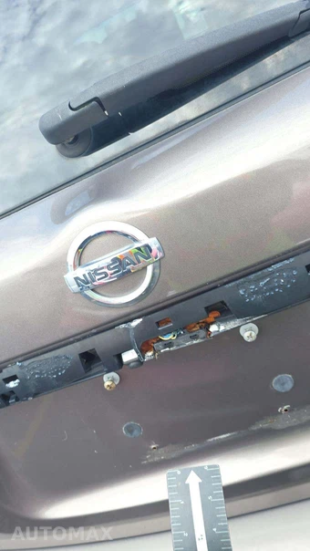 2013 Nissan Pathfinder SV - miniatura 33