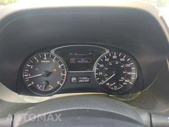 2013 Nissan Pathfinder SV – miniatura 9