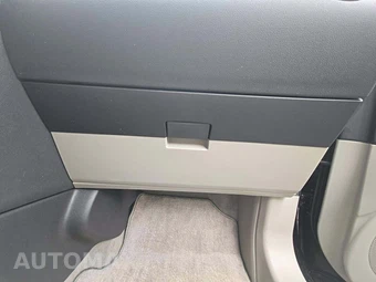2013 Nissan Rogue S - miniatura 19
