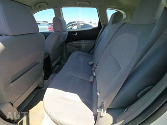2013 Nissan Rogue S – miniatura 13